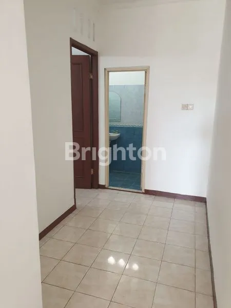 image RUMAH NYAMAN & INVESTASI IDEAL — KEBAYORAN BARU || AKSES LENGKAP, SIAP HUNI & BEBAS BANJIR! (5)