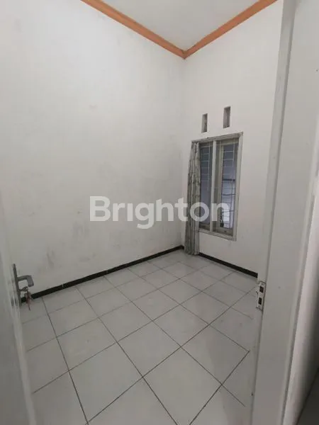 image RUMAH MINIMALIS MODERN SIAP HUNI DI BURING, MALANG (5)