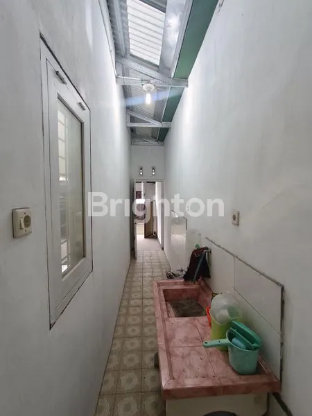 image RUMAH MINIMALIS MODERN SIAP HUNI DI BURING, MALANG (7)