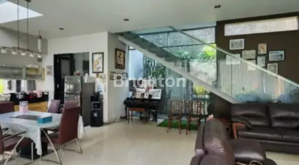 image CITRALAND, KOLAM RENANG, LUAS BANGUNAN 500, LEBAR 15, KAMAR 6, SIAP HUNI (2)