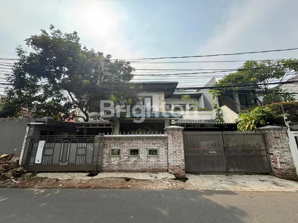 image RUMAH 2 LANTAI 407M2 DI JALAN MPR, CILANDAK, SHM (1)