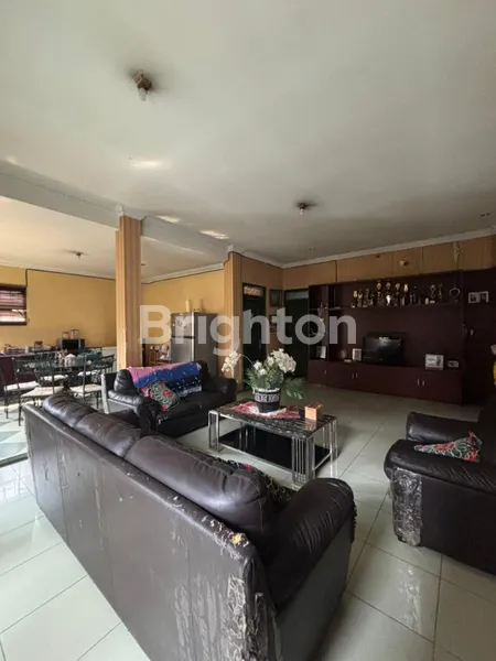 image RUMAH 2 LANTAI 407M2 DI JALAN MPR, CILANDAK, SHM (2)