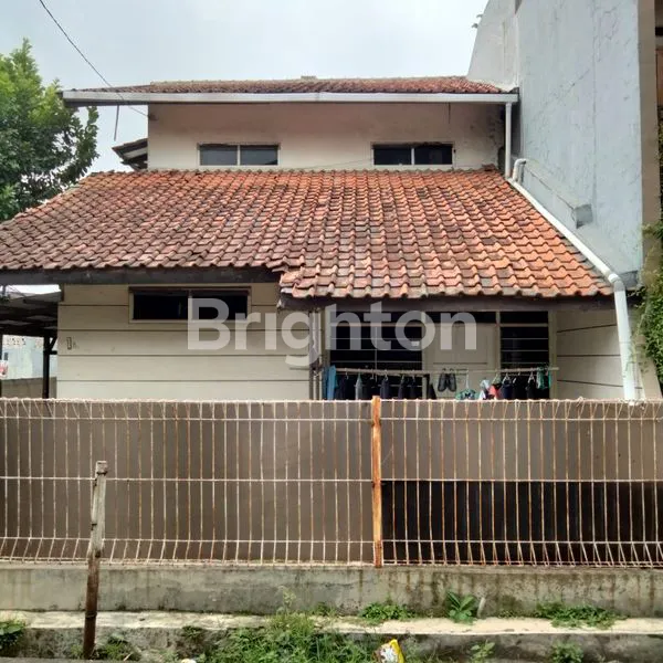 HUNIAN STRATEGIS SARI ASIH, 4KT + 2KM