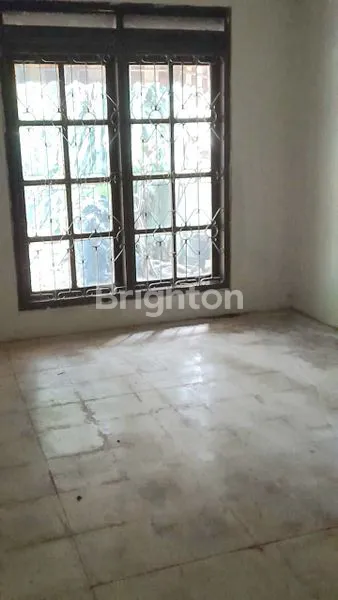 image DIJUAL RUMAH JL. SURYALAYA BANDUNG LOKASI NYAMAN (5)