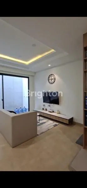 image DISEWA RUMAH CANTIK FURNISHED SIAP HUNI DI TANAKAYU BSD (1)