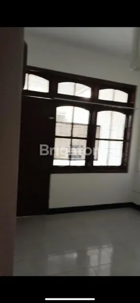 image INVESTASI CERDAS! RUMAH 8 KAMAR DI PONDOK NIRWANA – POTENSI INCOME TINGGI! (2)