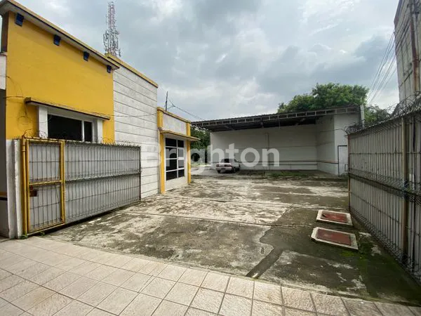 image TANAH LUAS & BANGUNAN KOMERSIAL JALAN RAYA SERPONG (5)