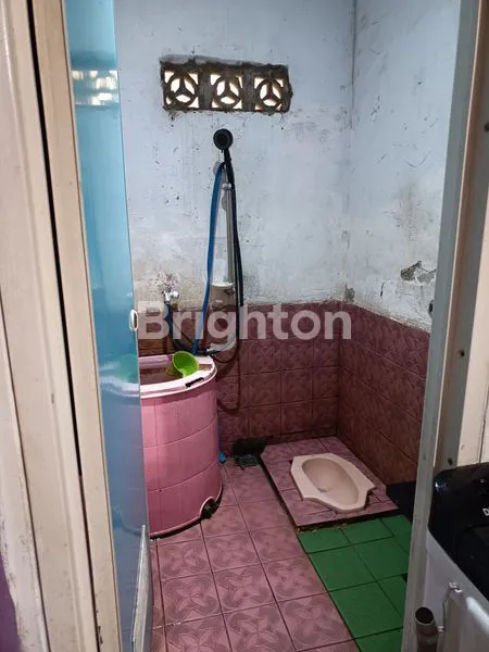 image RUMAH SIAP HUNI SHM 3 KAMAR TIDUR DI CIPUTAT LOKASI STRATEGIS BEBAS BANJIR (7)