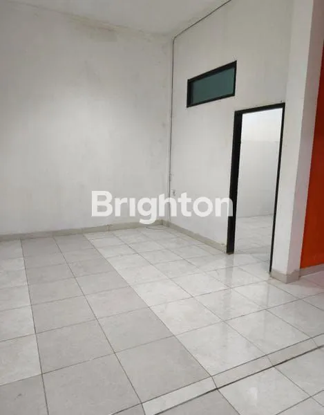 image DIJUAL RUMAH VIEW TAMAN LOKASI TENGAH KOTA BERNUANSA MINIMALIS LOKASI DALAM PERUMAHAN SEPINGGAN PRATAMA AMAN NYAMAN HARGA NEGO (5)