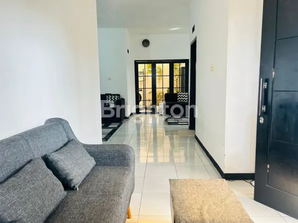 image RUMAH CANTIK 1 LANTAI, DESAIN MODERN DI TAMAN CIBADUYUT (4)