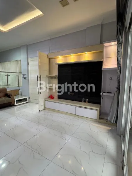 image RUMAH HOOK BANGUNAN BARU DI KELAPA GADING.DESIGN CANTIK HARGA TERJANGKAU. (1)