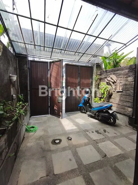 image VILLA MEWAH 2KT DI KEROBOKAN, LT 150M² FULL FURNISHED (2)