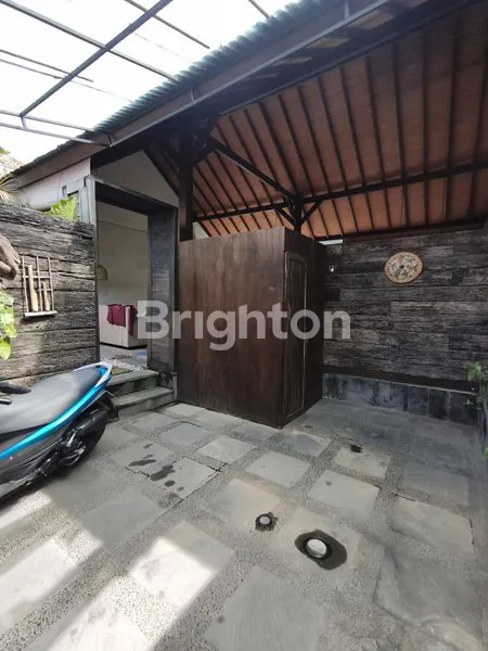 image VILLA MEWAH 2KT DI KEROBOKAN, LT 150M² FULL FURNISHED (1)