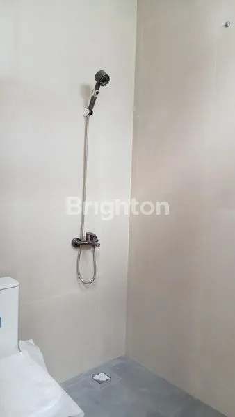 image RUMAH BARU MODERN MINIMALIS DI KLAMPIS (5)