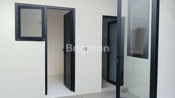 image RUMAH BARU MODERN MINIMALIS DI KLAMPIS (7)