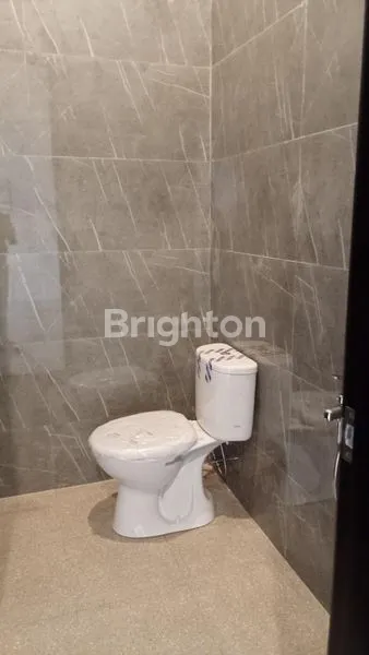 image RUMAH BARU MODERN MINIMALIS MANYAR  (8)