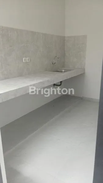 image RUMAH BARU MODERN MINIMALIS MANYAR  (5)