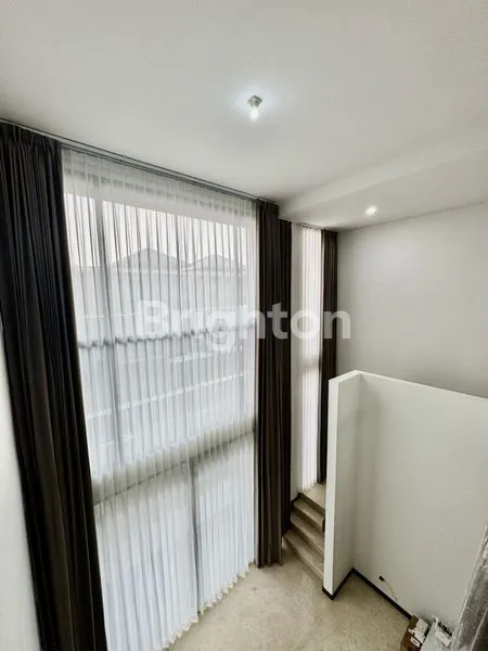 image RUMAH MEWAH ZORA, BARU GRESS, BONUS KITCHEN & CURTAIN PREMIUM (5)