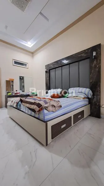 image RUMAH SUNTER BAGUS 3 LT TERAWAT JALAN LEBAR JAKARTA UTARA (7)