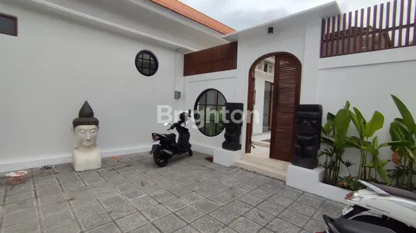image BRAND NEW SEMIFURNISHED 3 BR VILLA AT MUDING MEKAR (1)