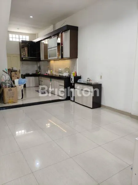 image DIJUAL RUKO BISNIS / RUMAH SIAP HUNI KOMPLEK ISTANA PRIMA II  (4)