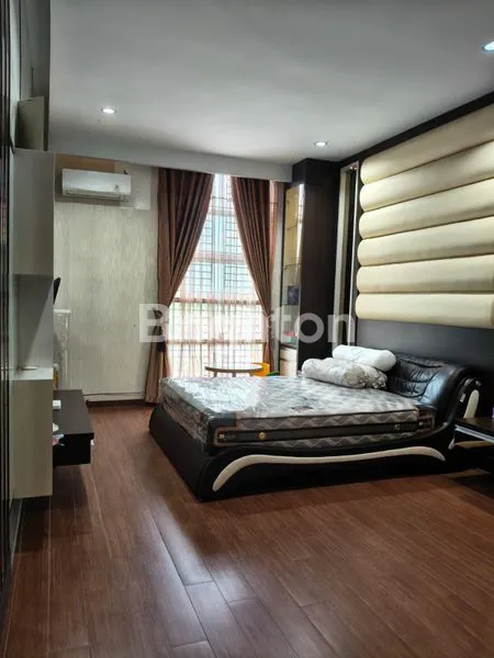 image DIJUAL RUKO BISNIS / RUMAH SIAP HUNI KOMPLEK ISTANA PRIMA II  (5)