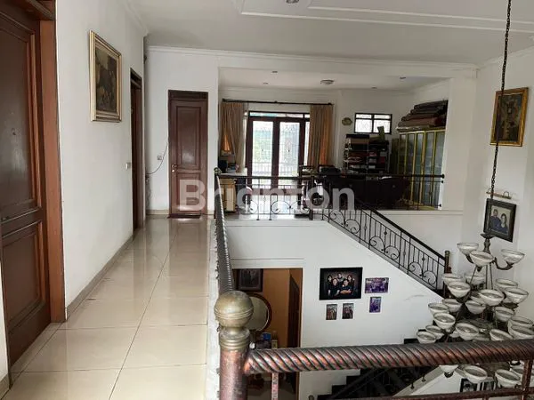 image JUAL RUMAH 2 LANTAI BATUNUNGGAL ELOK  (5)