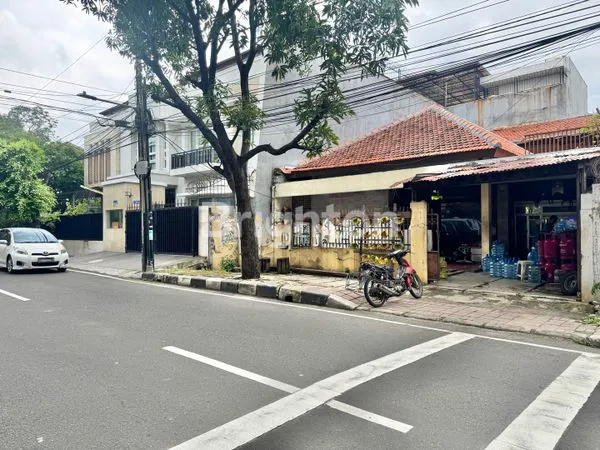image RUMAH HITUNG TANAH ROW 2 MOBIL LEGA DEKAT MAL CENTRAL PARK DI TANJUNG DUREN JAKARTA BARAT (3)