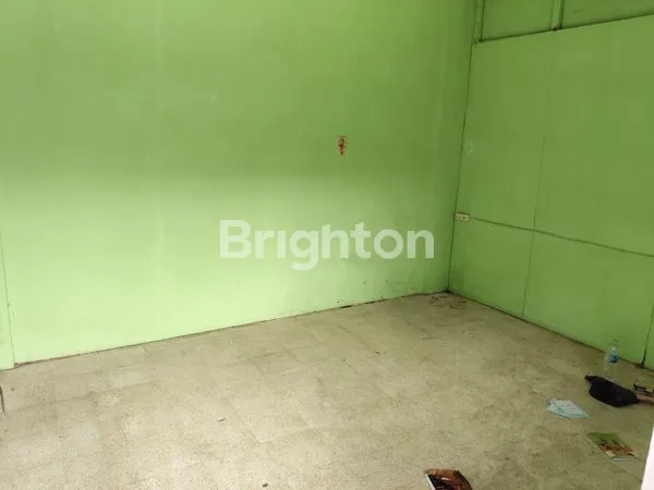 image RUMAH STRATEGIS SIAP HUNI DI TENGAH KOTA MAKASSAR (7)