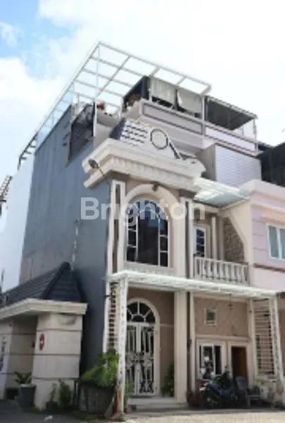 image VILLA MEWAH CEMARA ASRI 2 1/2 TINGKAT (1)