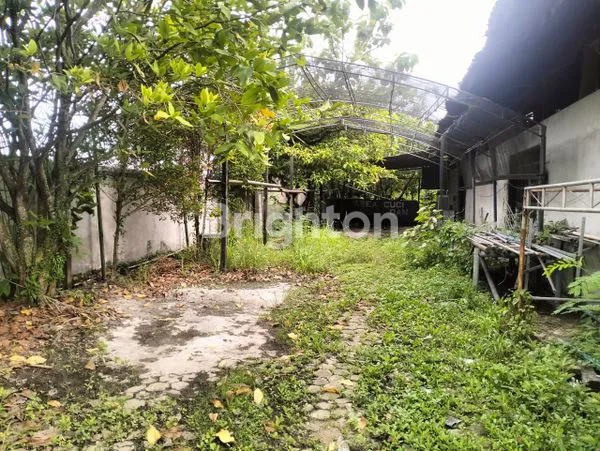 image RUMAH MEWAH LT 4580M² DI MANGGAR BALIKPAPAN (5)