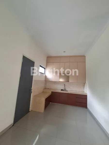 image 5  RUMAH PRIMARY(BARU)  CLUSTER CANTIK DAN SRATEGIS  DI PINGGIR JALAN LANGSUNG PERUMAHAN (6)