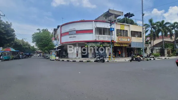 RUKO 2 LANTAI HOOK DI ALUN-ALUN KOTA LAMONGAN