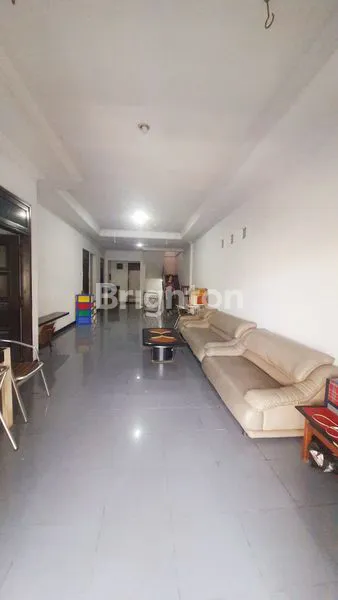 image RUMAH 2 LANTAI SIAP HUNI DI PUSAT KOTA LAMONGAN (7)