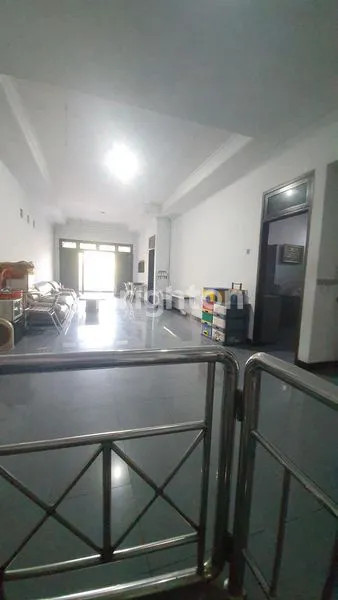 image RUMAH 2 LANTAI SIAP HUNI DI PUSAT KOTA LAMONGAN (5)