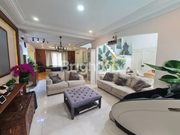 image RUMAH MEWAH MODERN SIAP HUNI DALAM CLUSTER  DI BINTARO JAYA, TANGERANG (3)