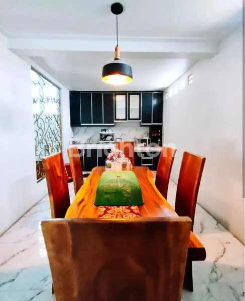 image RUMAH MEWAH 3 LANTAI DI CITRAGRAND CIBUBUR, LT 135 LB 400 (5)