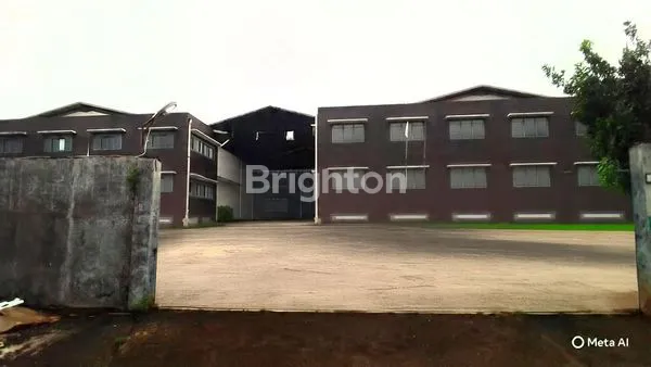 DIJUAL GEDUNG DENGAN 2 GUDANG