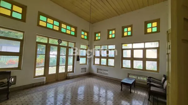 image DIJUAL RUMAH KLASIK DI MADIUN (7)