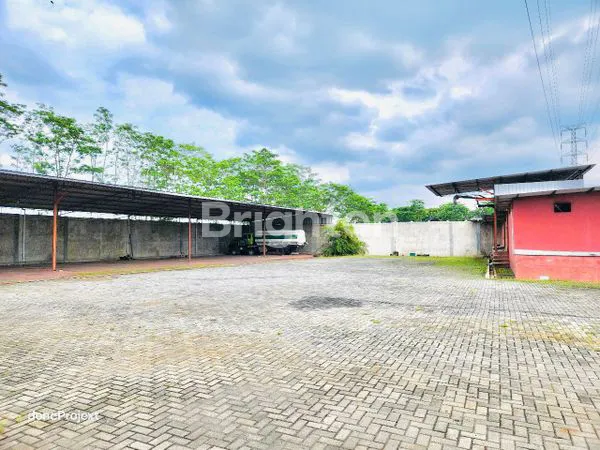 image GUDANG DIJUAL DEKAT PINTU EXIT TOL KARTASURA (6)