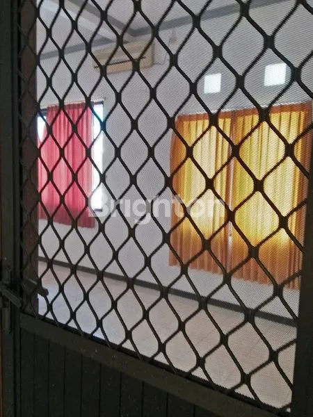 image SEWA RMH 1.5LT LEBAK INDAH REGENCY.SEMI FURNISH (3)