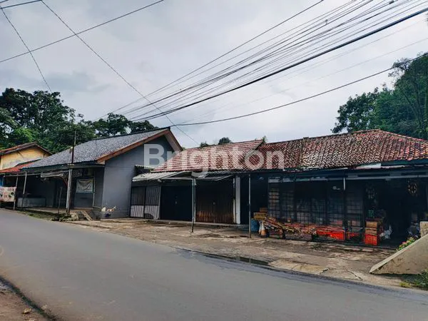 image JUAL RUMAH, TOKO DAN TANAH YANG LUAS DITEPI JALAN RAYA YANG RAMAI, SANGAT COCOK UNTUK TEMPAT TINGGAL DAN USAHA (1)