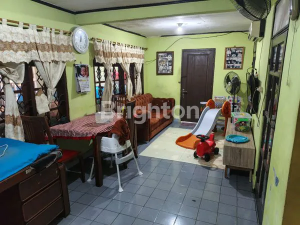 image JUAL RUMAH, TOKO DAN TANAH YANG LUAS DITEPI JALAN RAYA YANG RAMAI, SANGAT COCOK UNTUK TEMPAT TINGGAL DAN USAHA (6)