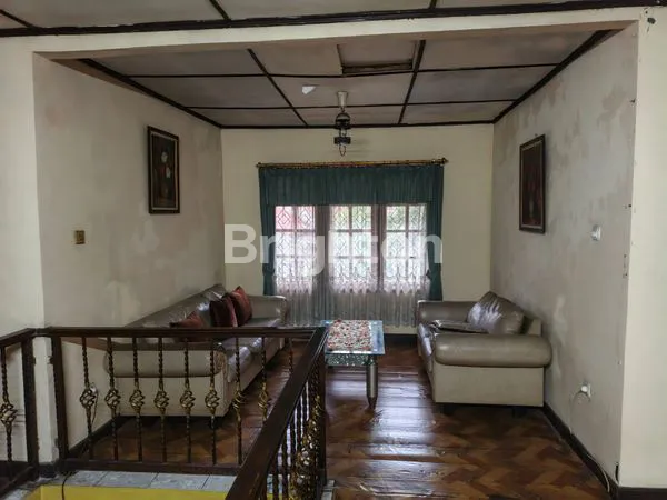 image JUAL RUMAH, TOKO DAN TANAH YANG LUAS DITEPI JALAN RAYA YANG RAMAI, SANGAT COCOK UNTUK TEMPAT TINGGAL DAN USAHA (3)