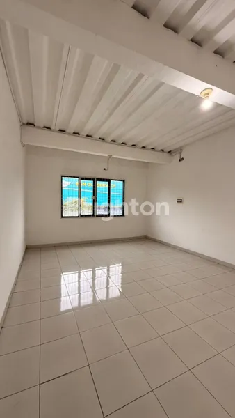 image RUKO BERSIH RAPI SIAP USAHA CINERE RAYA DEPOK (6)