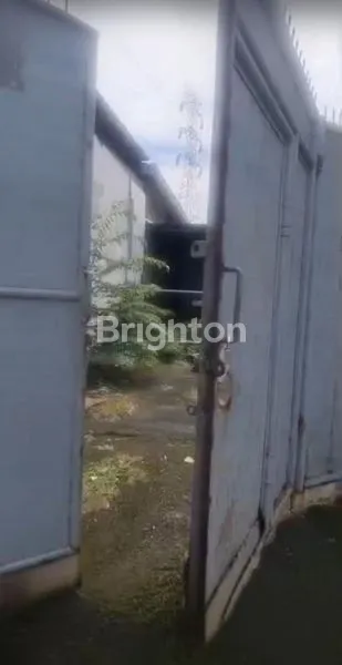 image GUDANG KEDUNG COWEK  DEKAT KYAI TAMBAK DERES , PASAR NAMBANGAN, JEMBATAN SURAMADU SURABAYA ( K 322 ) (5)