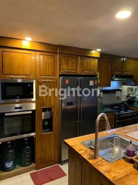 image RUMAH SEKALIGUS TEMPAT USAHA DI CIPUTAT TANGERANG SELATAN (3)