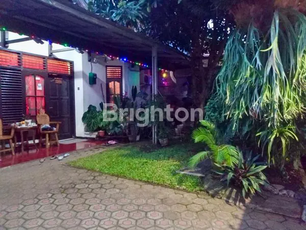 image RUMAH HOEK SHM DI AREA ARCAMANIK BANDUNG LT/LB 254M2/200M2 (1)