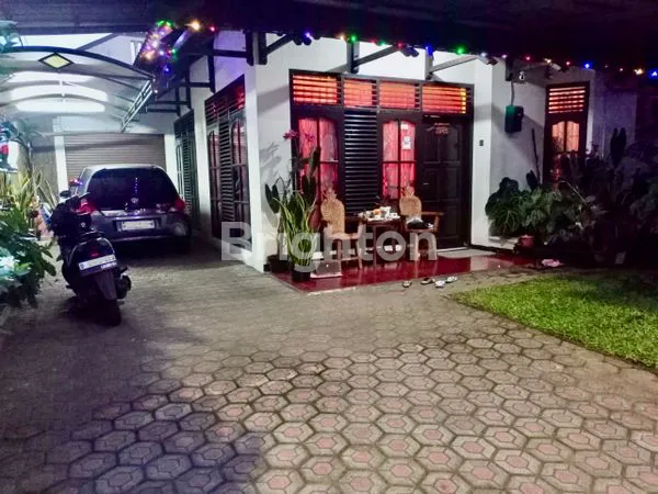 image RUMAH HOEK SHM DI AREA ARCAMANIK BANDUNG LT/LB 254M2/200M2 (2)