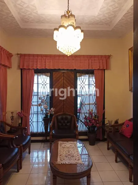 image RUMAH HOEK SHM DI AREA ARCAMANIK BANDUNG LT/LB 254M2/200M2 (5)